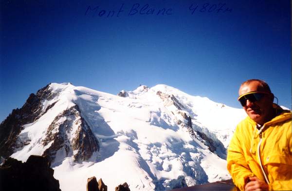 Mont Blanc (4807 �) �� ���� ��� �����. 